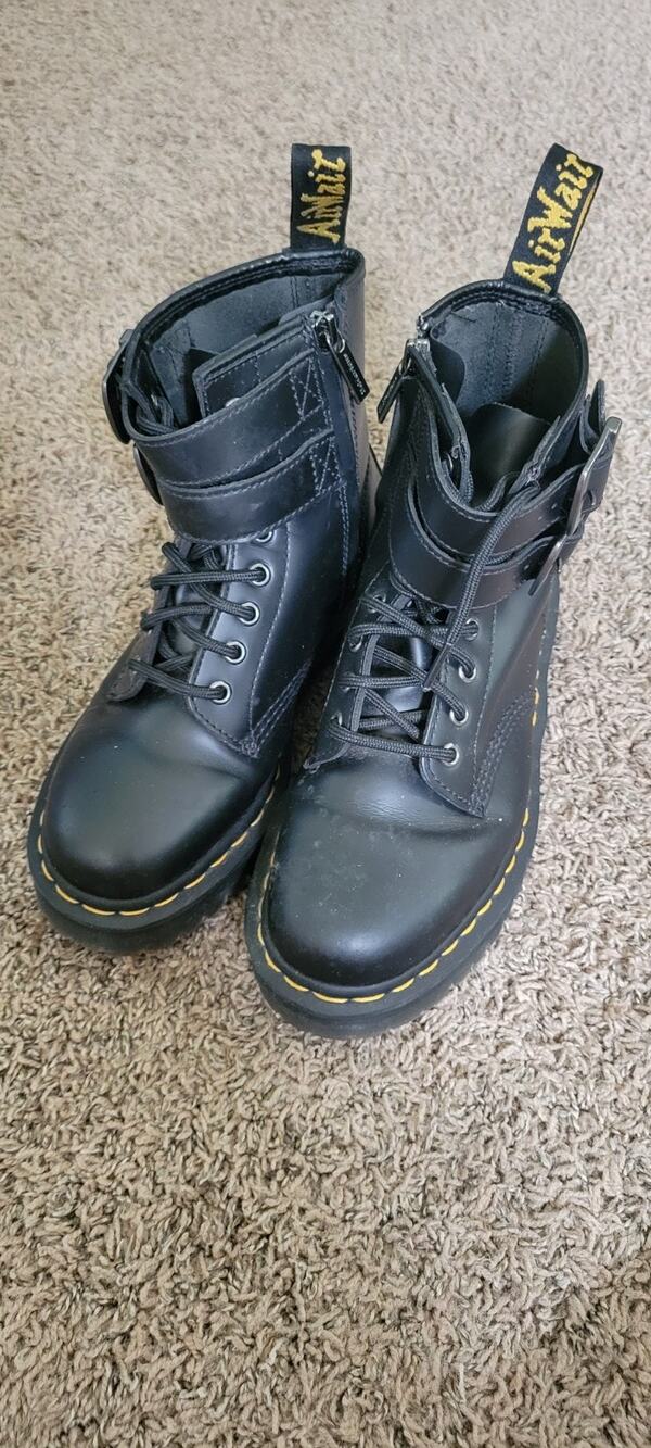 Dr Martens 1460 Black Boots w/zip & Buckle Women’s Size 8 Classic Combat Style